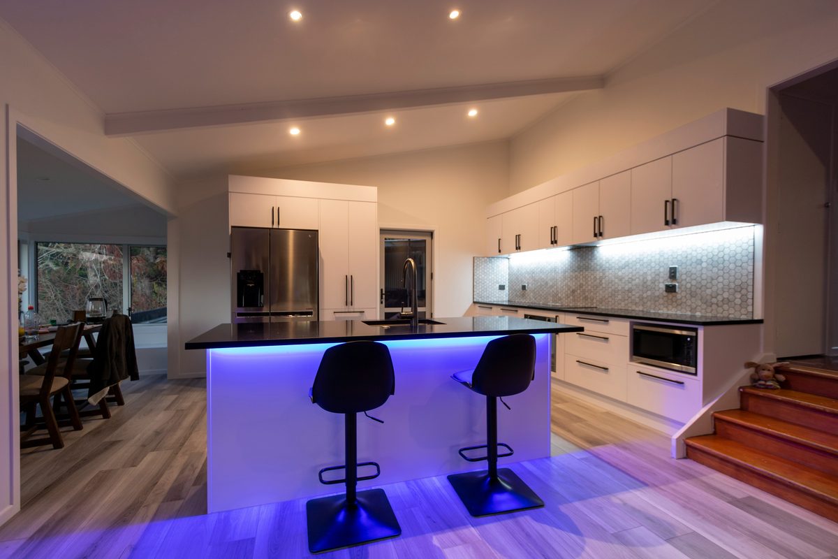 Smart home lighting — image 2